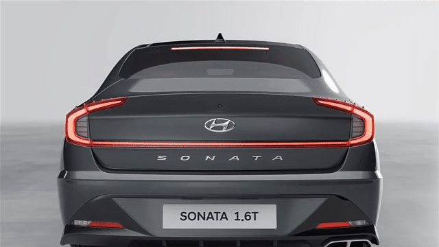 التصميم الخارجي لسيارة هيونداي سوناتا 2022