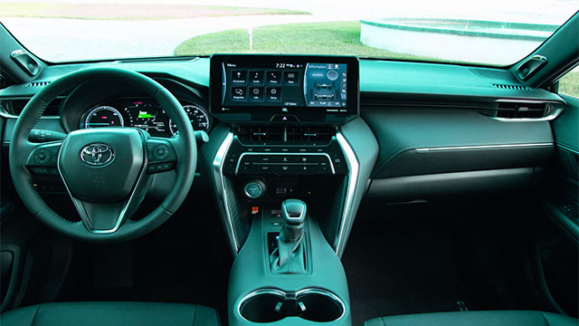 Toyota Venza 2023 interior